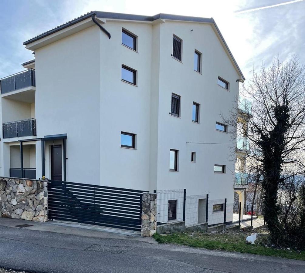 Appartments Sara Jadranovo Ngoại thất bức ảnh