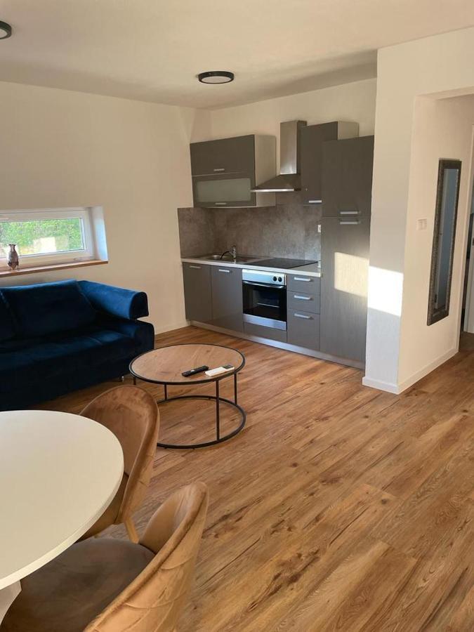 Appartments Sara Jadranovo Ngoại thất bức ảnh